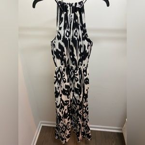 Athleta black/white maxi dress size small